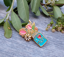 Load image into Gallery viewer, I Love Mom Daisy Tulip Floral Bouquet Flower Enamel Pin - Pro Eyelash Extensions